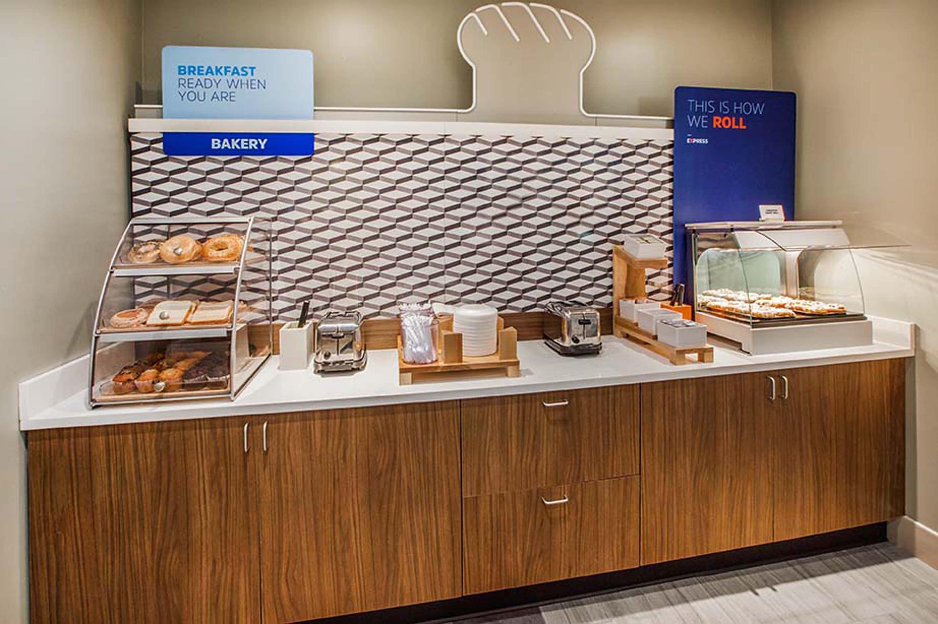 Holiday Inn Express Nags Head Oceanfront By Ihg Eksteriør billede